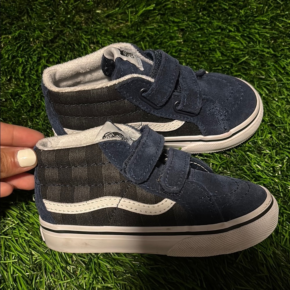 Vans Kids Dark Blue and Black High-Top Sneakers